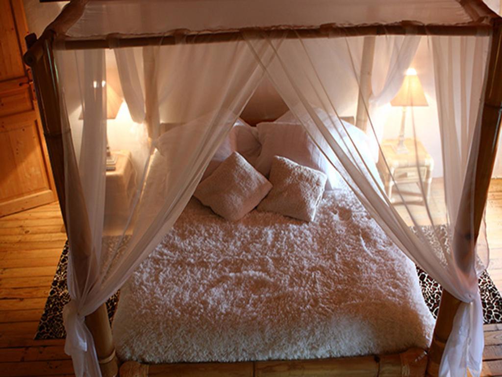 Hotel Au "Bon Endroit" Genebrieres Zimmer foto