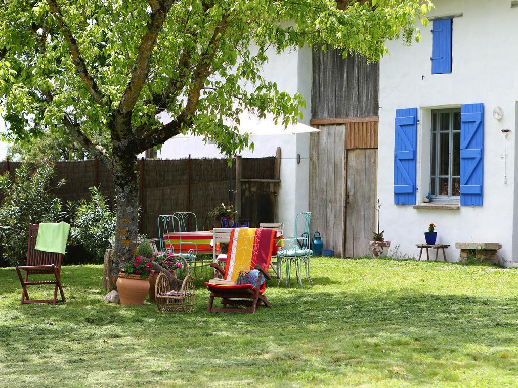 Hotel Au "Bon Endroit" Genebrieres Exterior foto