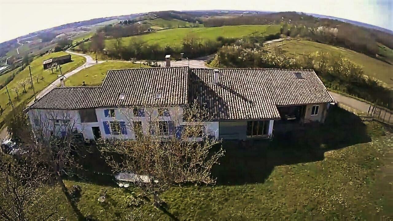 Hotel Au "Bon Endroit" Genebrieres Exterior foto